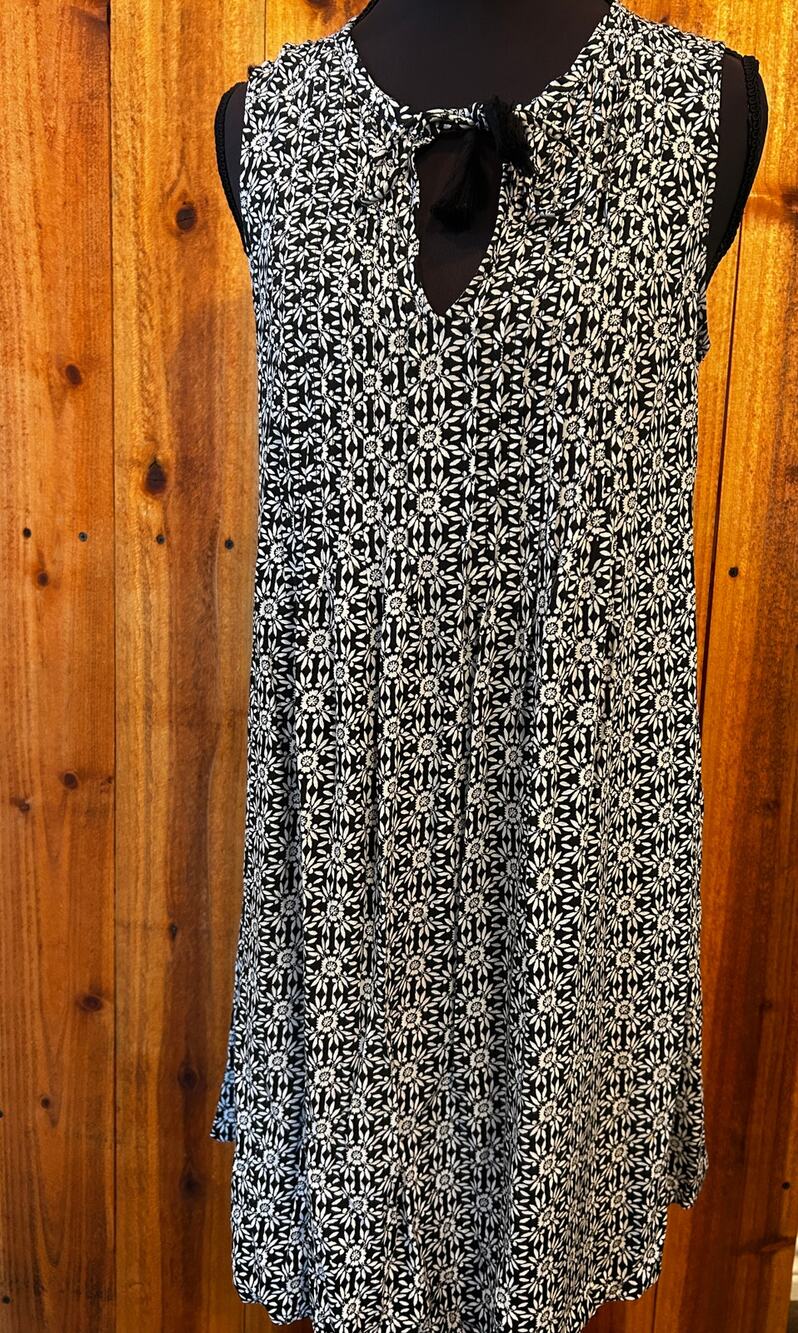 Old Navy Black and White Floral Print Swing Sundress with Tassel Tie Neck (S)